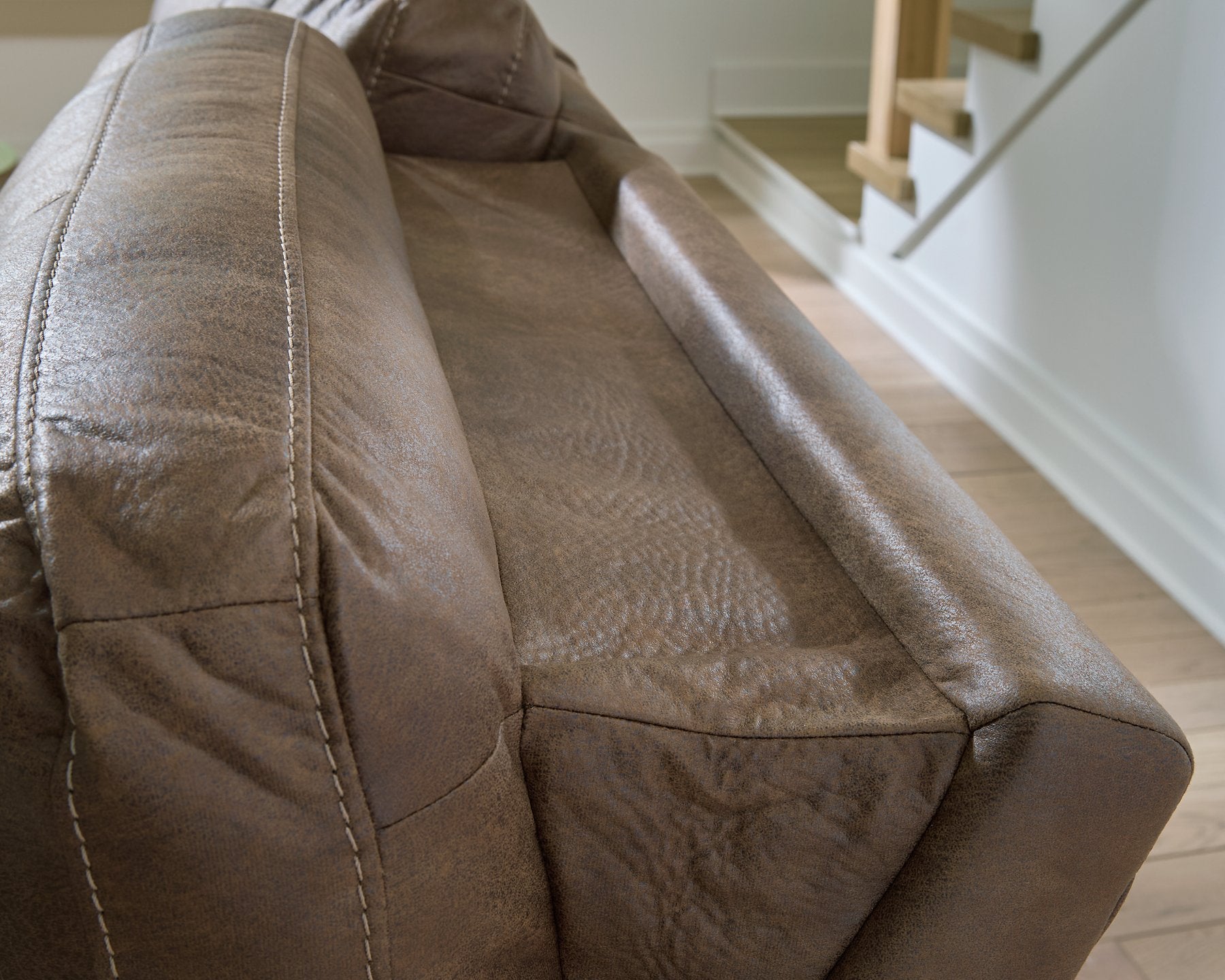 Beckley Place Power Reclining Loveseat with Console