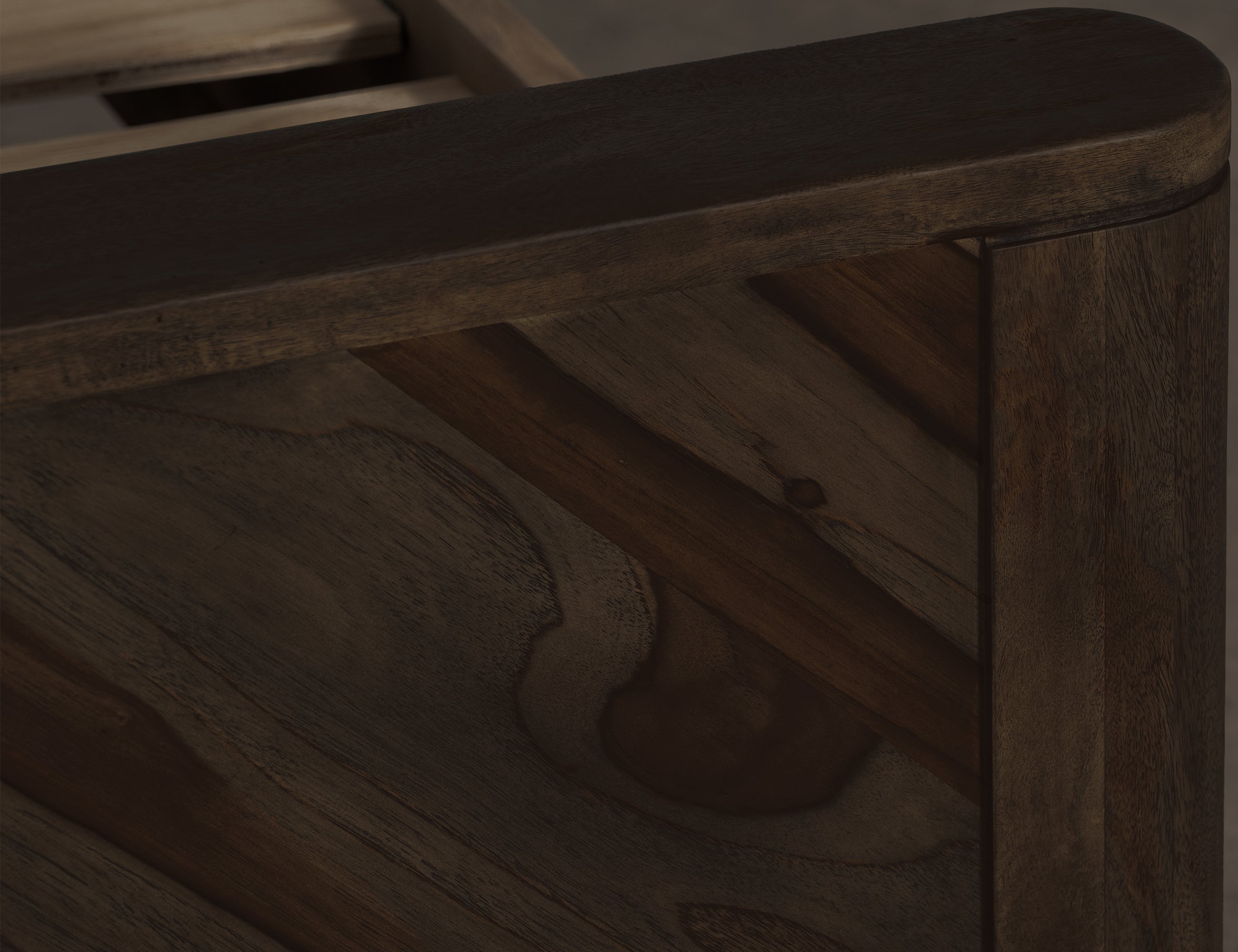 Black Balam, King Bed