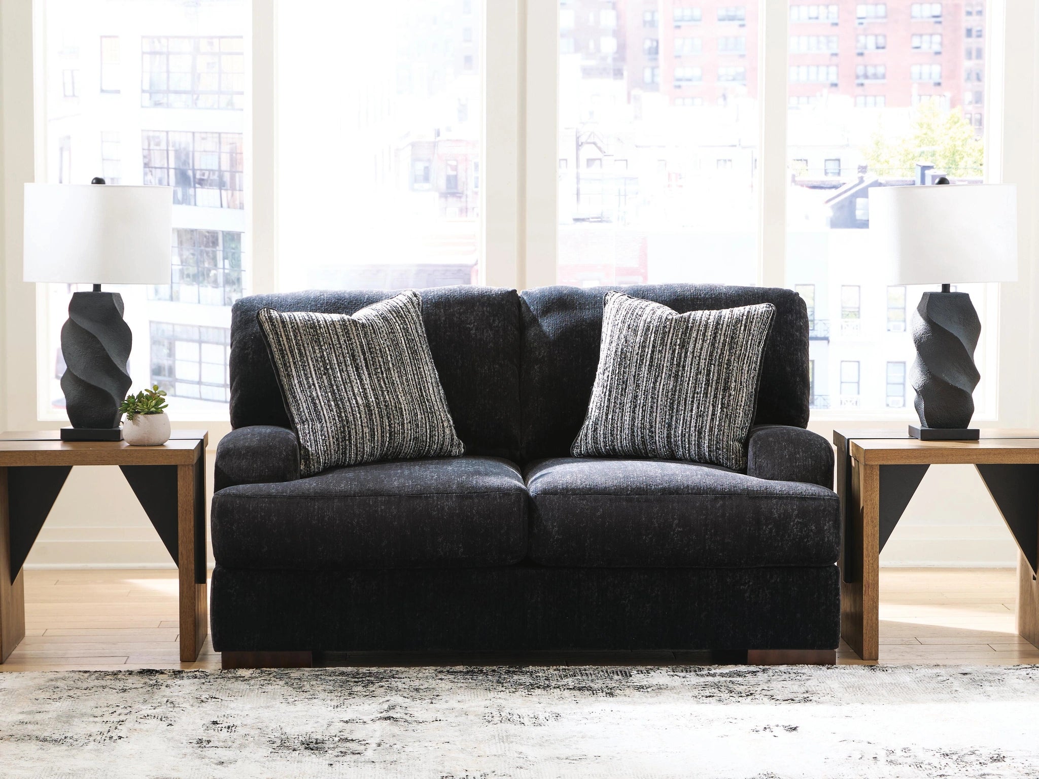 Whitmore Manor Loveseat