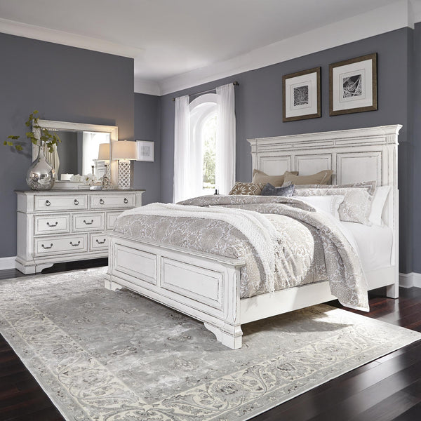 Abbey Park King California Panel Bed, Dresser & Mirror image
