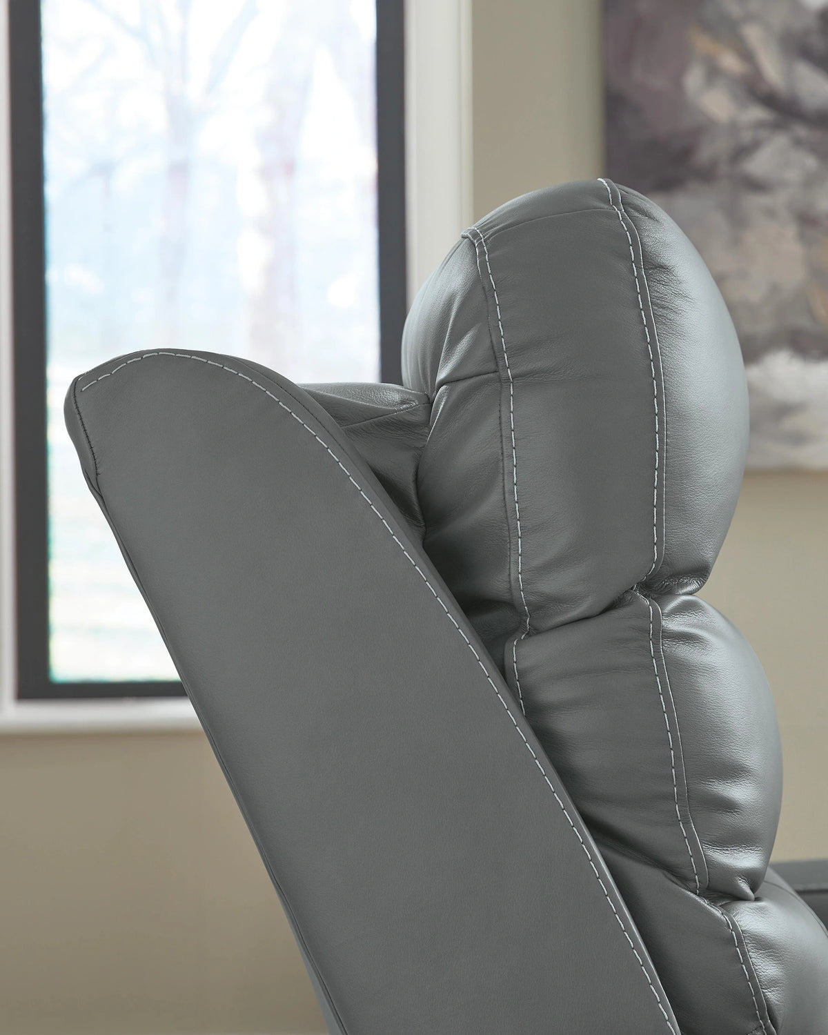 Pennacle Pier Power Recliner