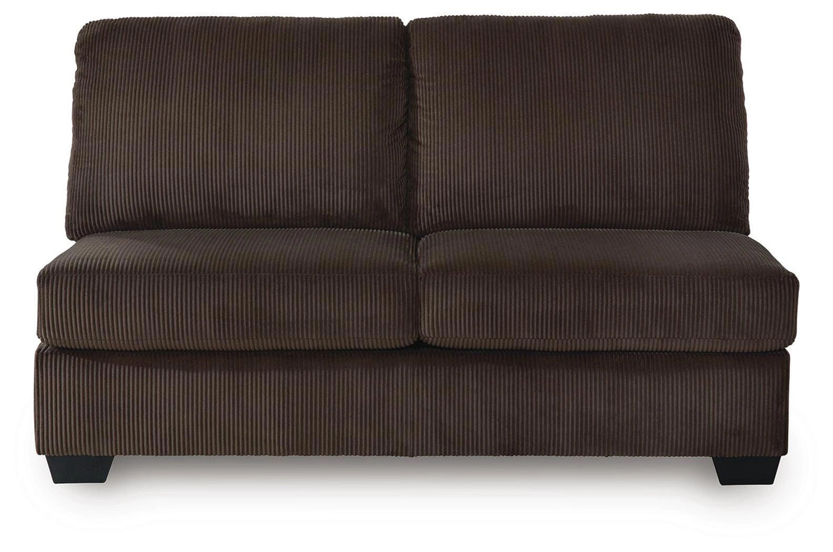 Kimlee Sectional with Chaise